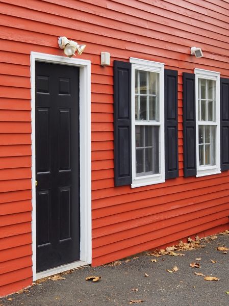 Cost of Red Vinyl Siding Installation in Missoula