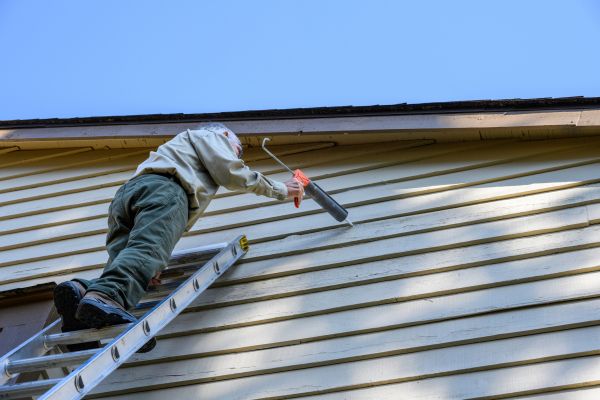 Cost of Vinyl Siding Caulk Repair in Missoula