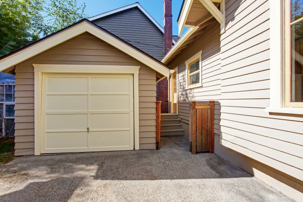 Cost of Garage Siding Replacement in Missoula