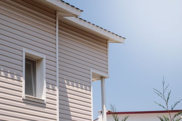 Cost of Vinyl Siding Hole Repair in Missoula